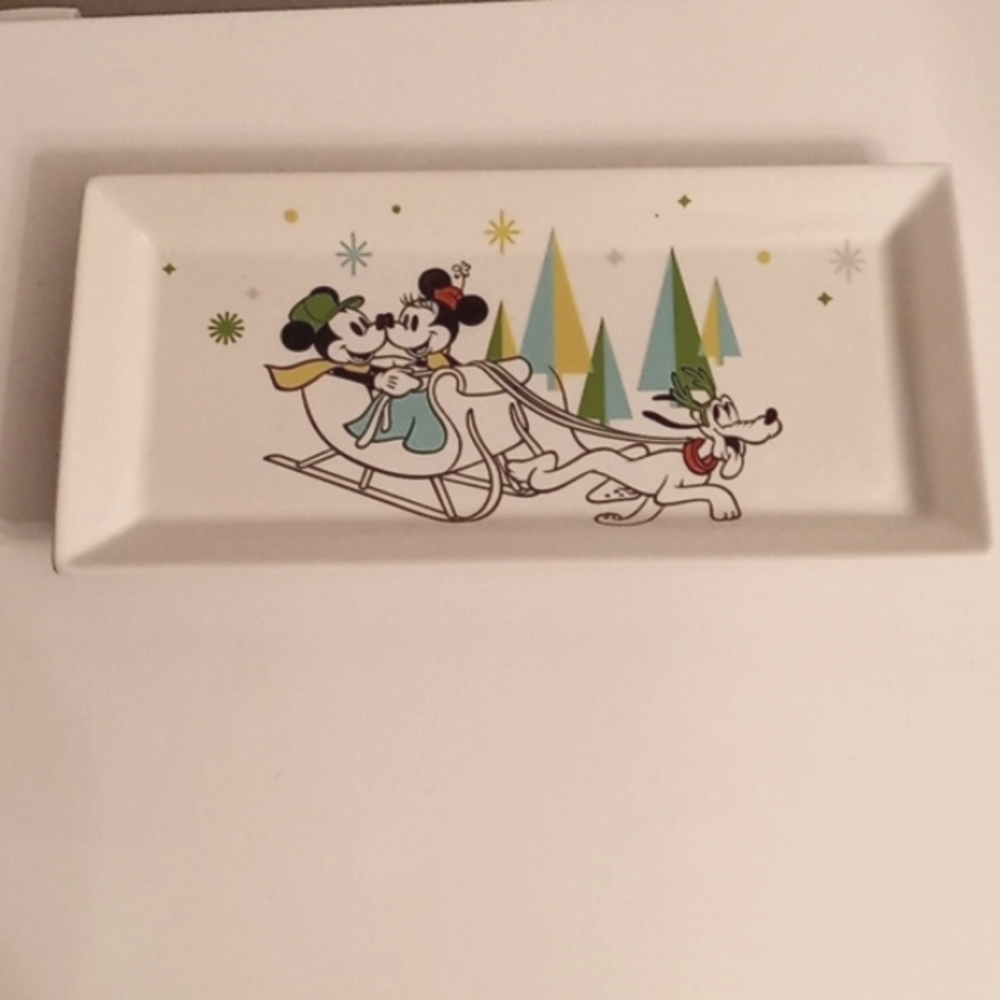 NEW Disney Mickey and Minnie Mouse and Pluto Serving Tray